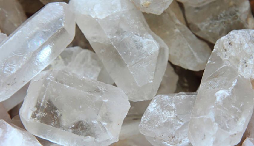 A close up image of a pile of white crystals.